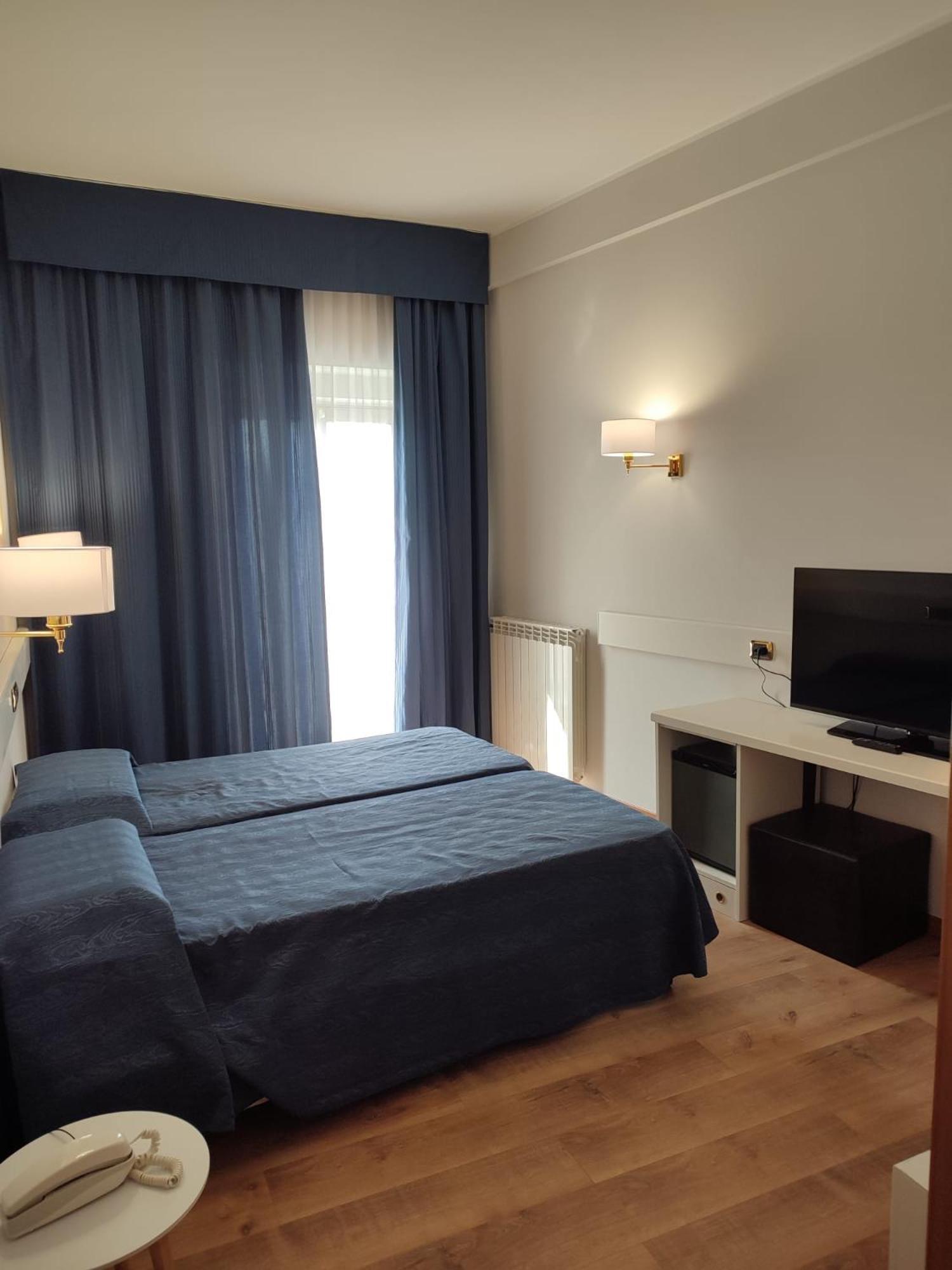 Eurohotel П'яченца Екстер'єр фото