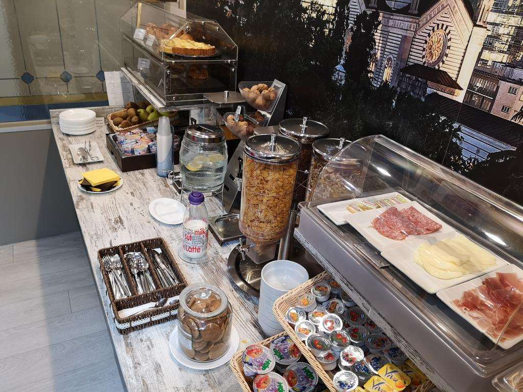 Eurohotel П'яченца Ресторан фото