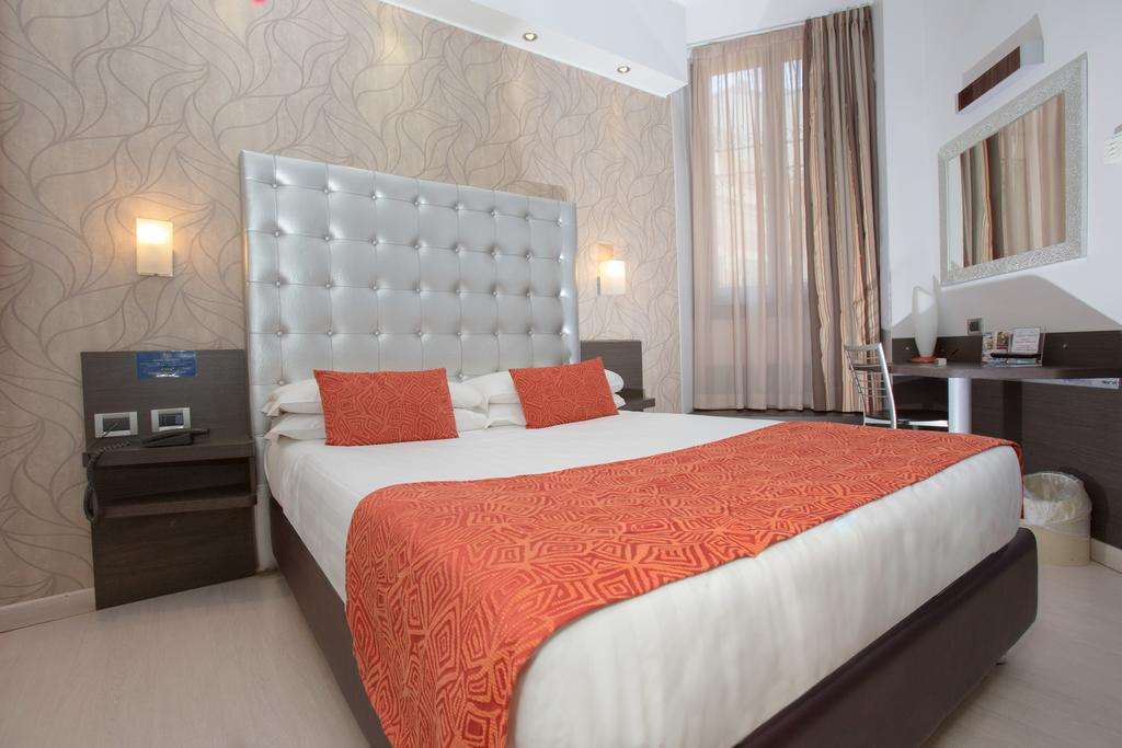 Eurohotel П'яченца Номер фото